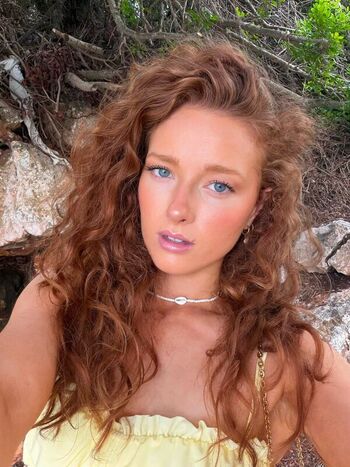 Full leaked Phoebeisginger page private onlyfans photo