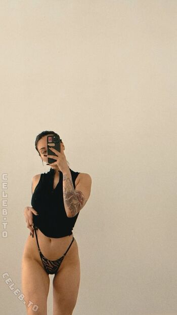 Full leaked Pingvidii private onlyfans photo