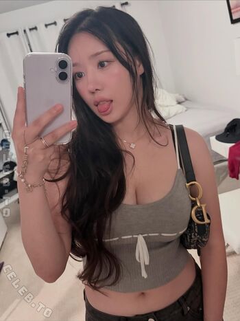 Full leaked Ploo private onlyfans photo
