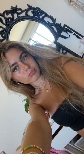 Full leaked Priscillabrigden private onlyfans photo