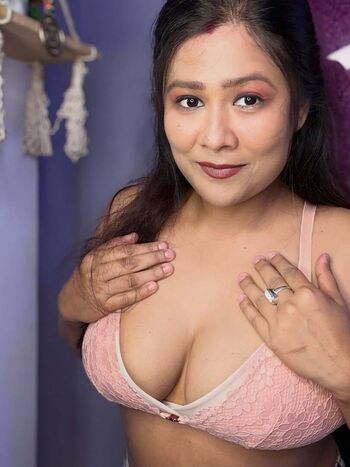 Full leaked Puja ghosh private onlyfans photo