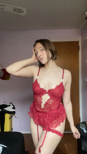 Full leaked Qweeneevee private onlyfans photo