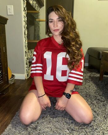 Full leaked Raelynn page private onlyfans photo