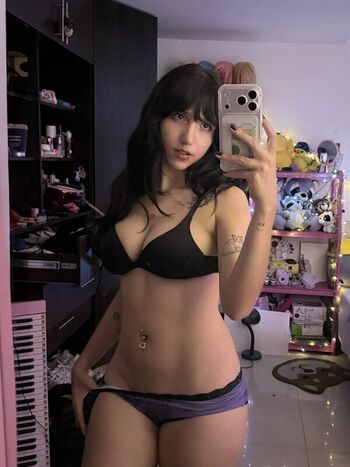 Full leaked Ramonalothbrok private onlyfans photo