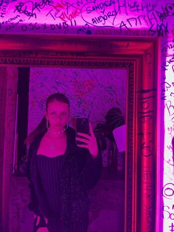 Full leaked Redblossom page private onlyfans photo