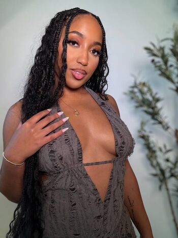 Full leaked Reynasberries private onlyfans photo