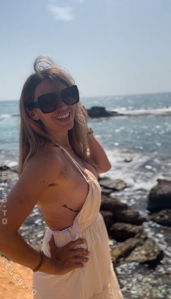 Full leaked Ridingchloe private onlyfans photo