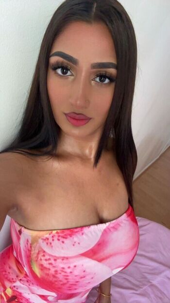 Full leaked Riya b private onlyfans photo