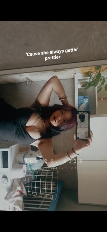 Full leaked Rizz rolled page private onlyfans photo