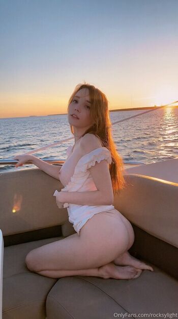 Full leaked Rocksy light private onlyfans photo