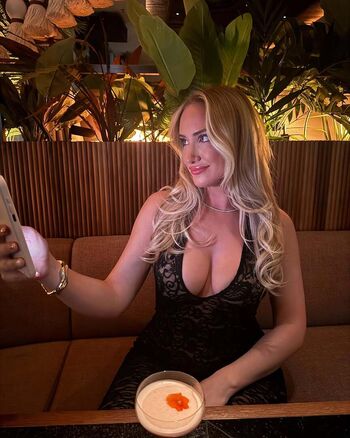 Full leaked Rosieknight private onlyfans photo