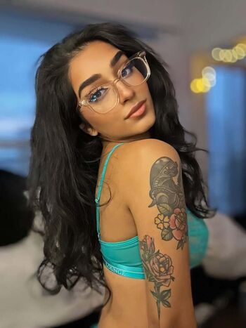 Full leaked Sairas pooks private onlyfans photo
