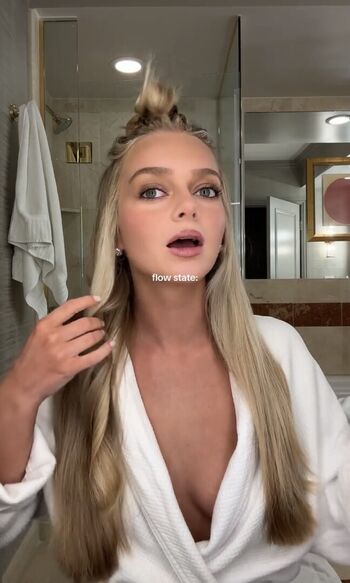 Samantha Riehl