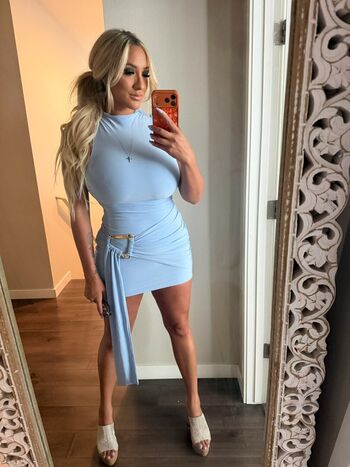 Full leaked Sara blake cheek private onlyfans photo