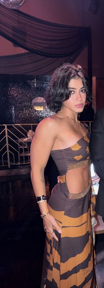 Full leaked Sara saffari private onlyfans photo