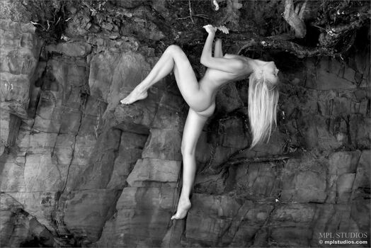 Full leaked Sarah space private onlyfans photo