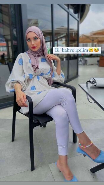 Full leaked Sariikubraa  page private onlyfans photo