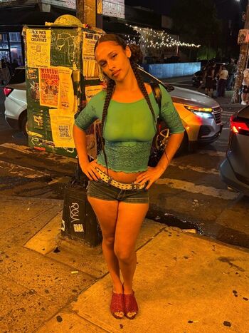 Full leaked Sarina page private onlyfans photo