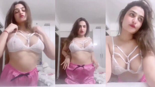 Full leaked Sassy poona private onlyfans photo