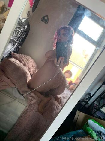 Full leaked Serotoni private onlyfans photo