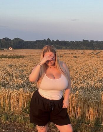 Full leaked Shx private onlyfans photo