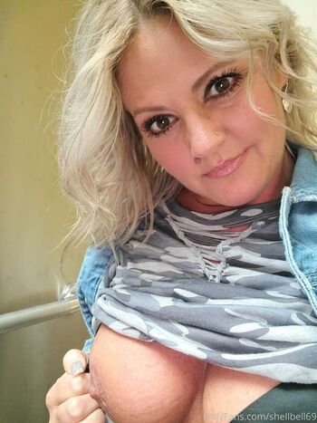 Full leaked Shellbell private onlyfans photo