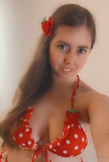 Full leaked Siennaceecee private onlyfans photo