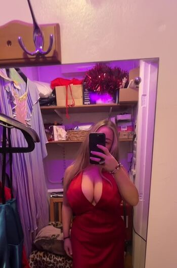 Full leaked Chloealexaa/ private onlyfans photo