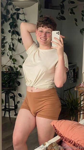 Full leaked Somelittlecrumbs private onlyfans photo