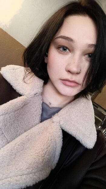 Full leaked Sonyaployka private onlyfans photo