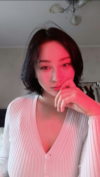 Full leaked Sonyaployka private onlyfans photo