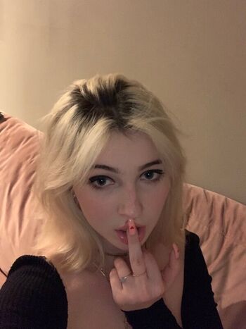 Full leaked Soph private onlyfans photo