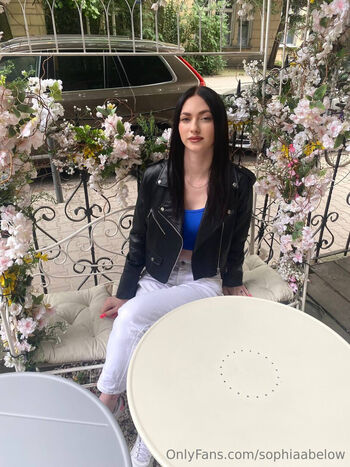 Full leaked Sophiaabelow private onlyfans photo