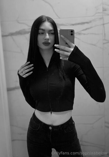 Full leaked Sophiaabelow private onlyfans photo