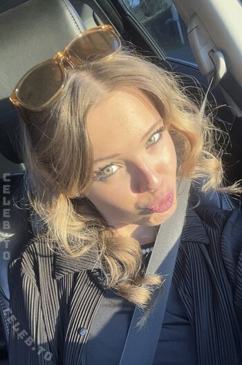 Full leaked Sophiawestend private onlyfans photo