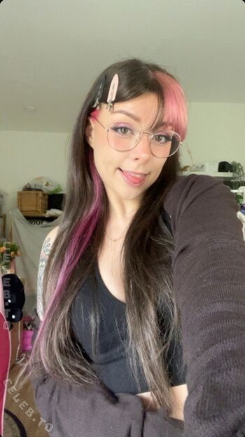 Full leaked Soymilkonice private onlyfans photo