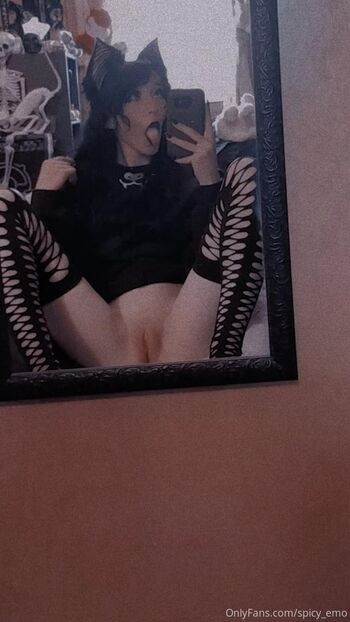 Full leaked Spicy emo private onlyfans photo