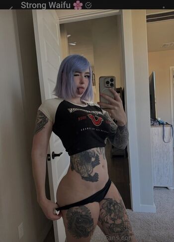Full leaked Strongwaifu private onlyfans photo