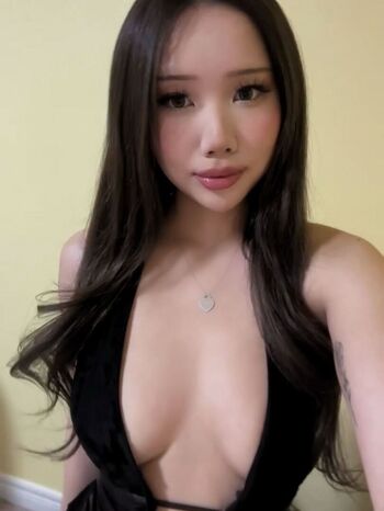 Full leaked Sunny lin private onlyfans photo