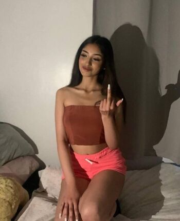 Full leaked Taqdeez yaazin private onlyfans photo