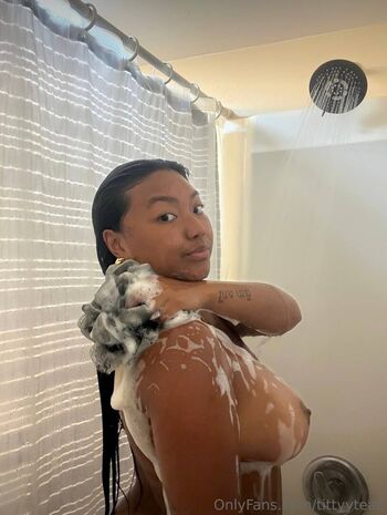 Full leaked Teadahsavy private onlyfans photo