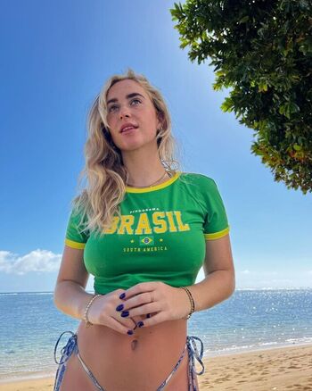Full leaked Tessadett private onlyfans photo