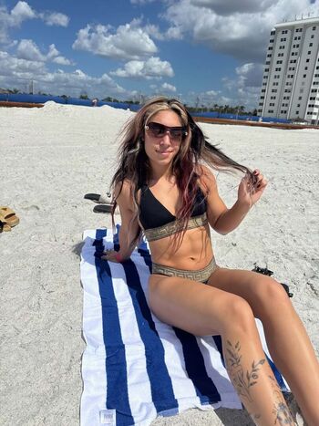 Full leaked Thea hail page private onlyfans photo