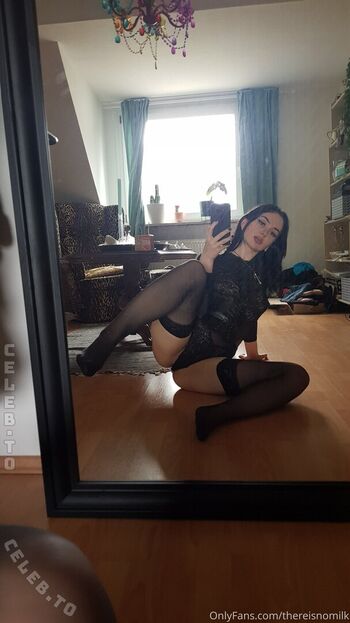 Full leaked Thereisnomilk private onlyfans photo