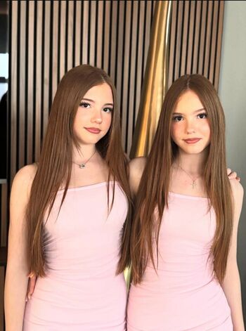 Full leaked Twinsonice private onlyfans photo