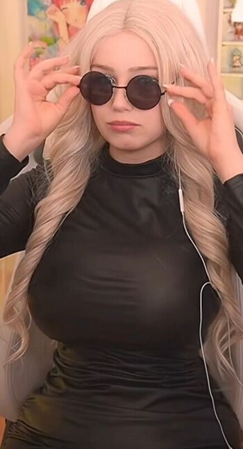 Full leaked Upminaa private onlyfans photo