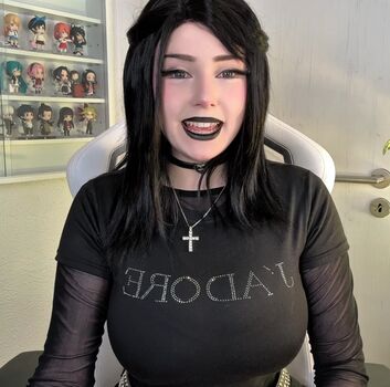 Full leaked Upminaa  page private onlyfans photo