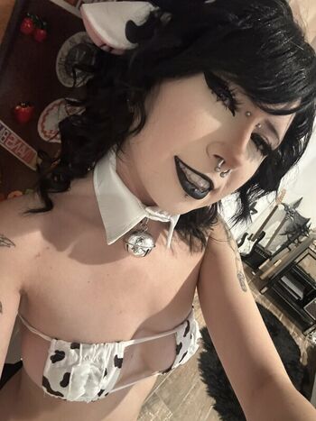 Full leaked Urwhitegf private onlyfans photo