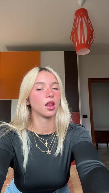 Full leaked Vallarani private onlyfans photo