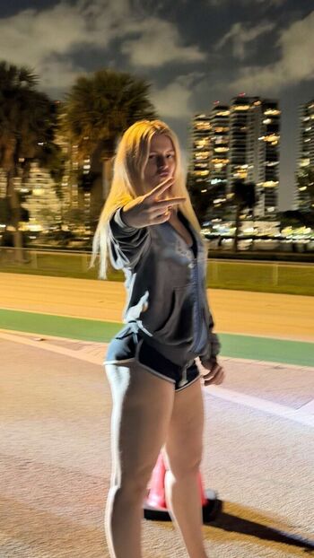 Full leaked Vera dijkmans  page private onlyfans photo